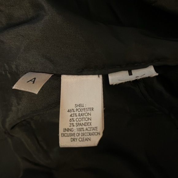 🎉HP! ❤️ LOFT Black Petite Ruffle Blazer - Picture 5 of 8